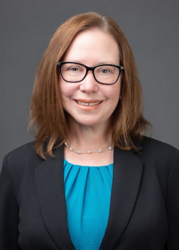 Headshot of Laura Bornfreund